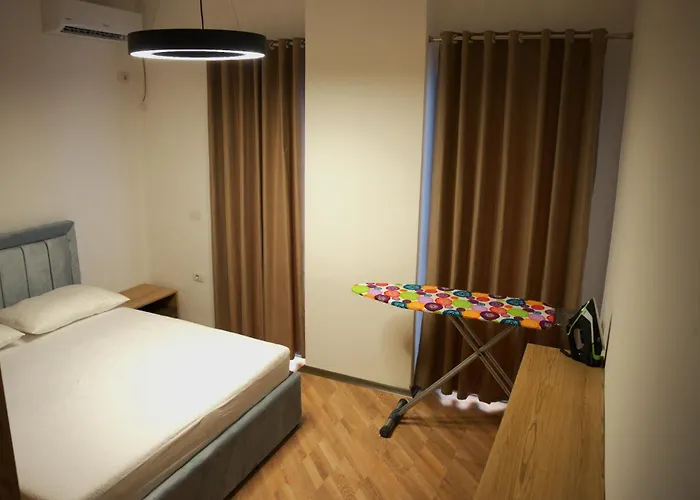 Duo Lux * Golem (Tirana)